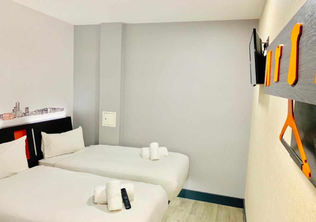 Easyhotel Ипсуич Екстериор снимка