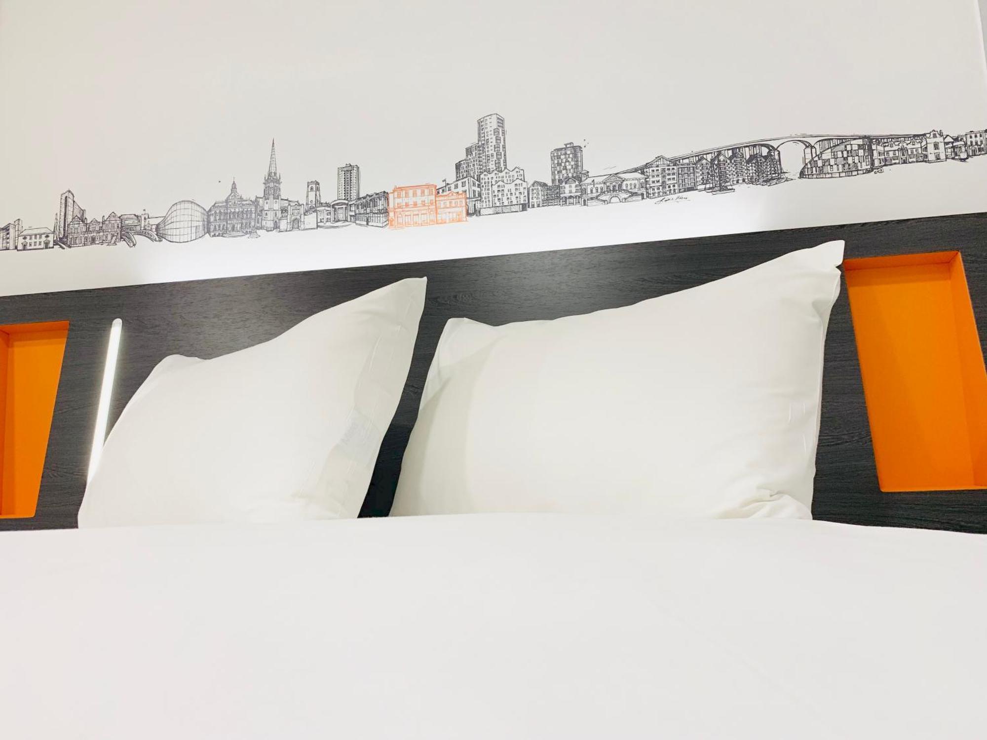 Easyhotel Ипсуич Екстериор снимка