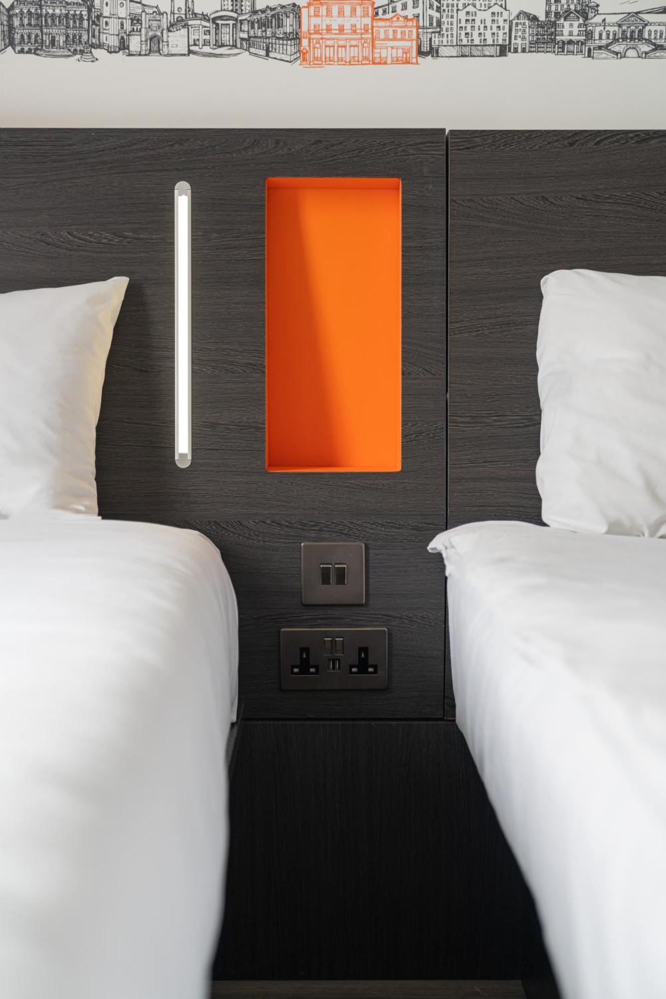 Easyhotel Ипсуич Екстериор снимка